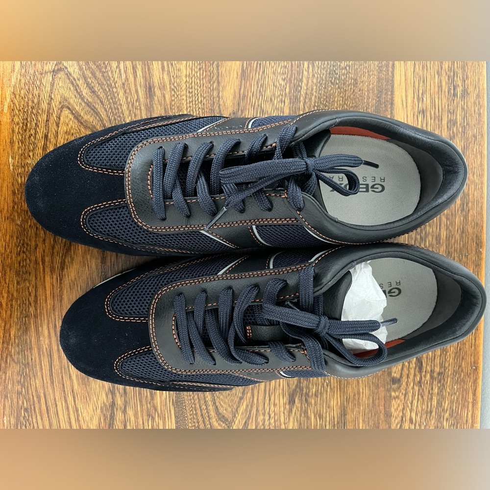 Geox Men’s Navy Sneakers BNIB